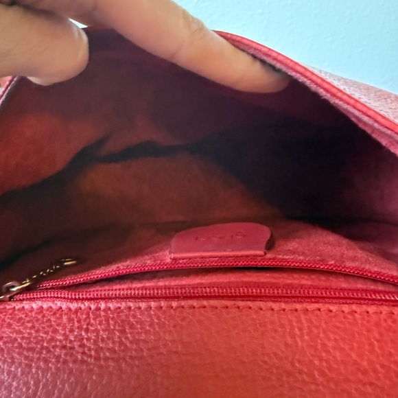 Vintage Gucci red crossbody - Picture 10 of 16